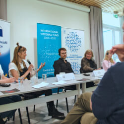 DEBATA Między filmem a literaturą 3.05. FOT. LESZEK BUZDEREWICZ_PBBB2657